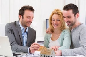 Working With a Real Estate Agent: 7 Important Benefits
