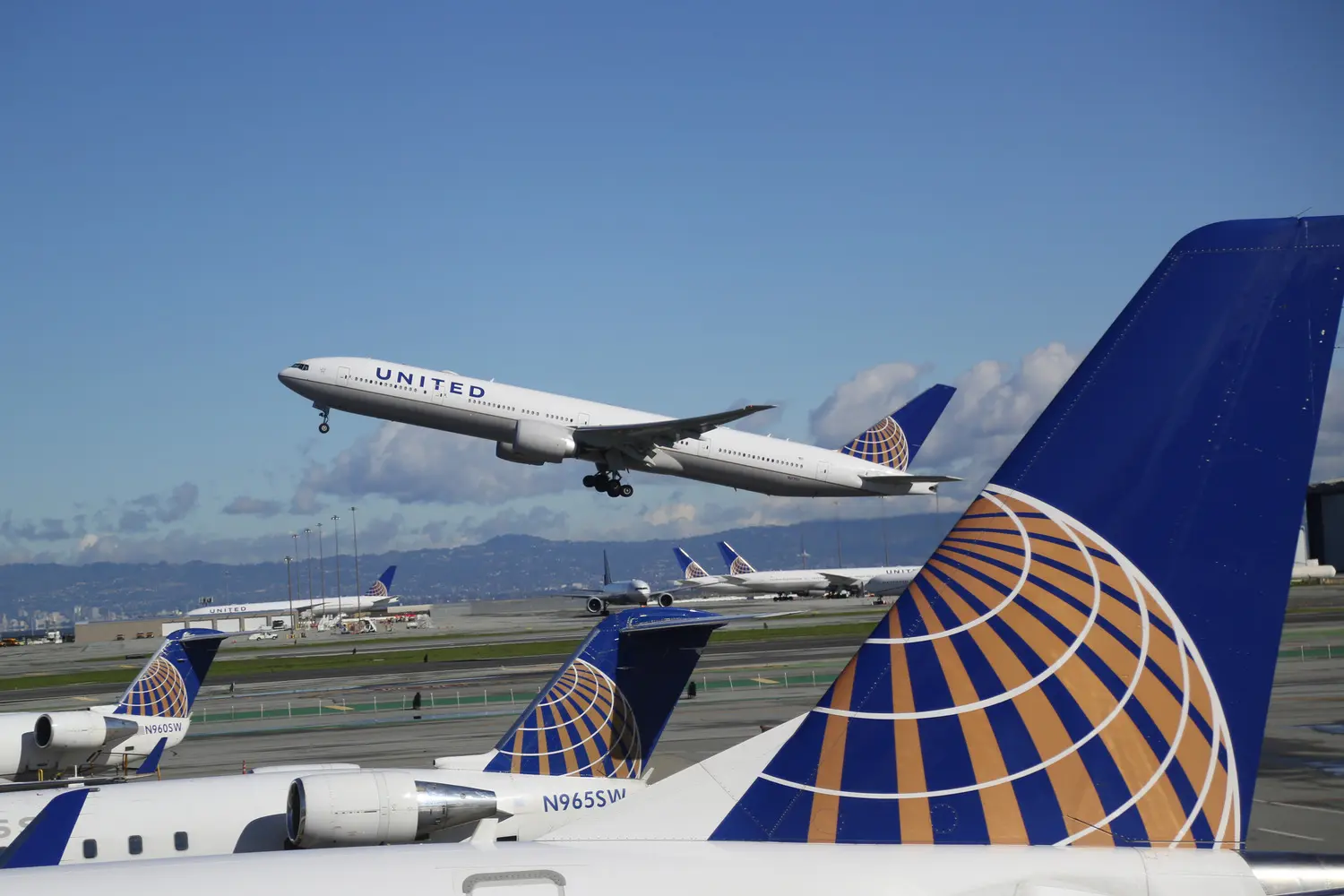 Get 25% back for United Inflight Purchases