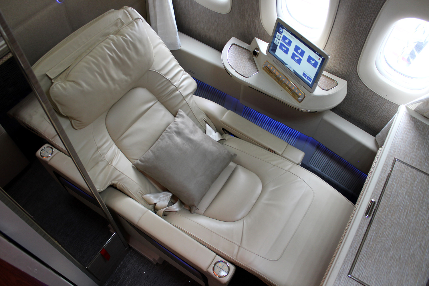 Upgrade to American Airlines first class