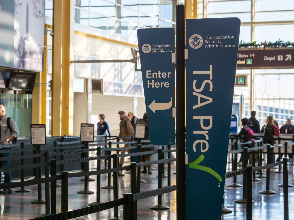 TSA PreCheck fast line, Reagen airport