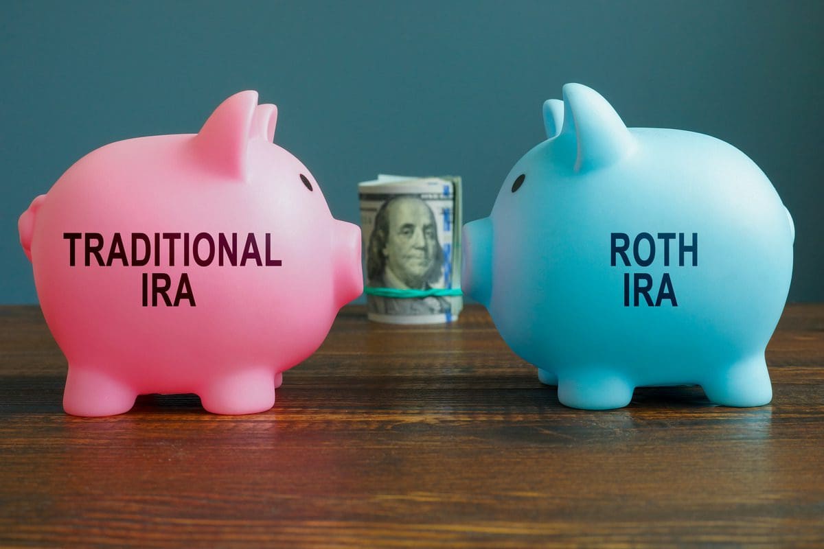 Piggy banks labeled Traditional IRA and Roth IRA