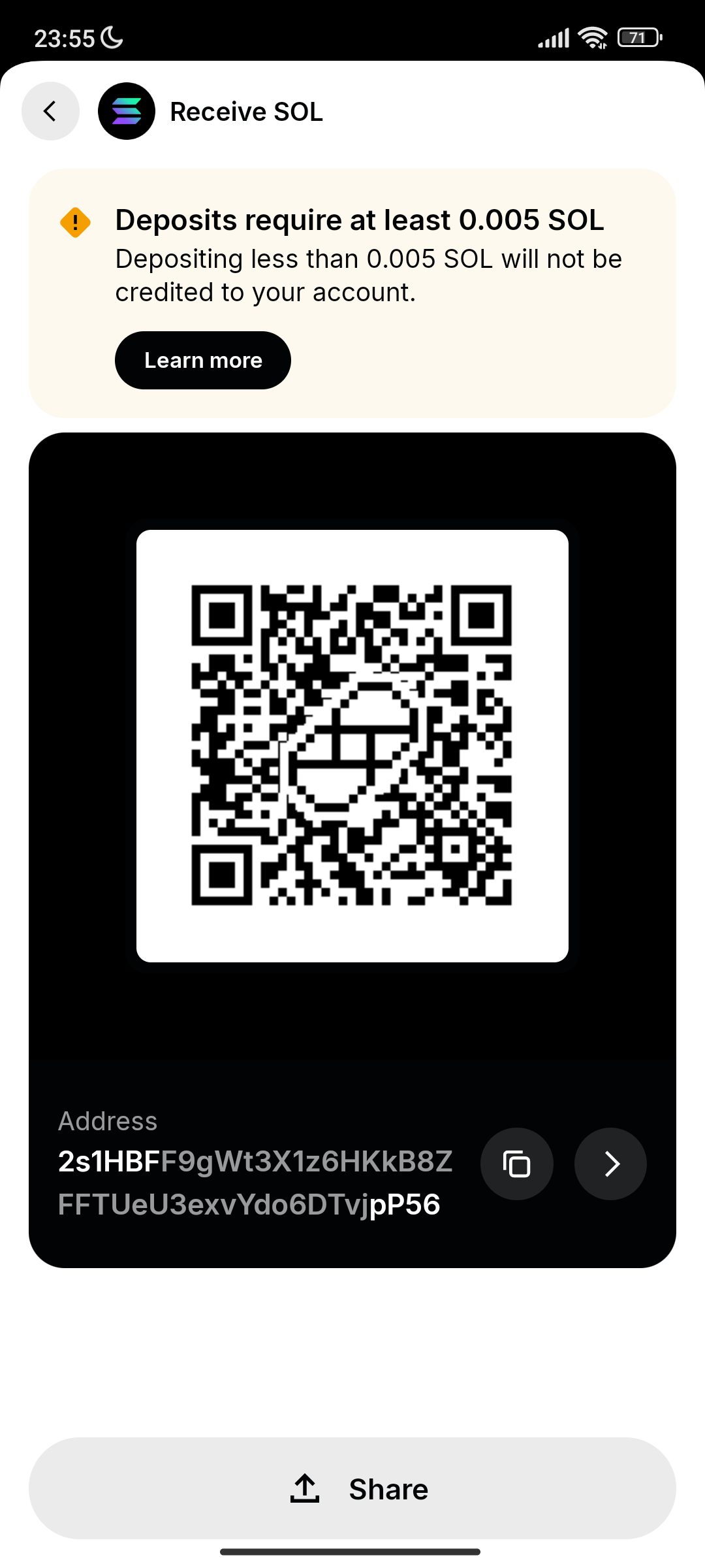 Gemini exchange app screenshot displaying a QR code and wallet address for receiving Solana (SOL) cryptocurrency.
