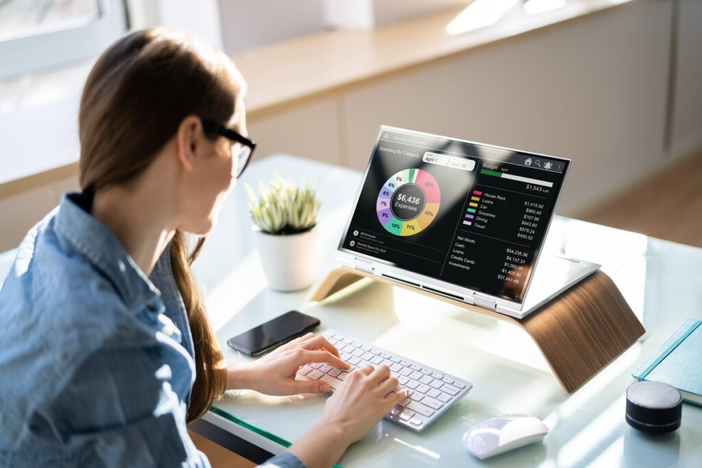 How to Use a Dividend Stock Screener to Build an Income Portfolio